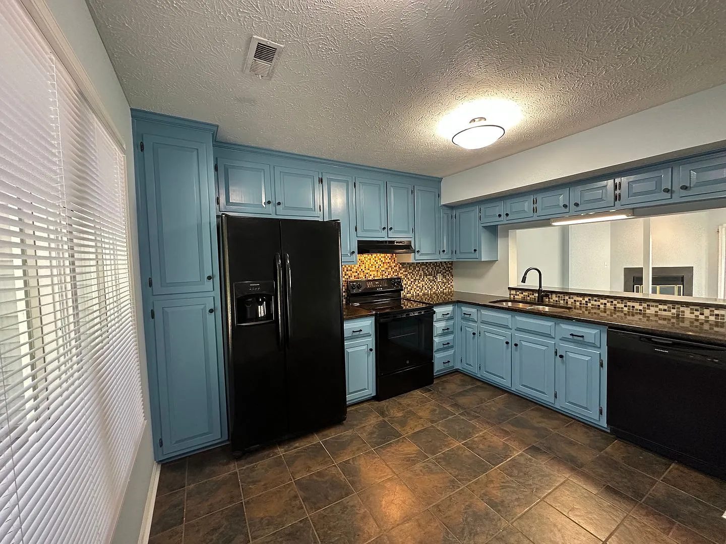 Waterfront Townhome with Water Views & Private Dock Access — Photo 3