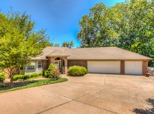 12 Cheviot Ln, Bella Vista, AR 72715