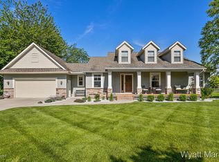 2309 Maplerow Ave NW, Grand Rapids, MI 49534