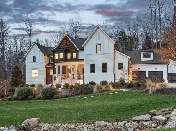 16610 Reinsch Dr, Davidson, NC 28036