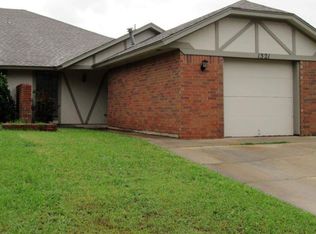 1321 Pennington Ave, Edmond, OK 73012