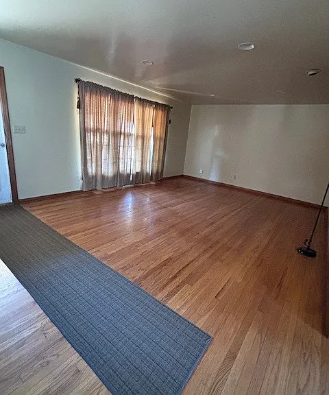 2216 W Admiral Ave — Photo 2