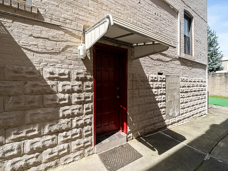 618 21st St #1 — Photo 26