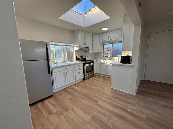 34 Anita Rd Unit B, Burlingame, CA 94010