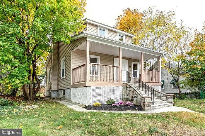 2305 Hamilton Ave — Photo 1
