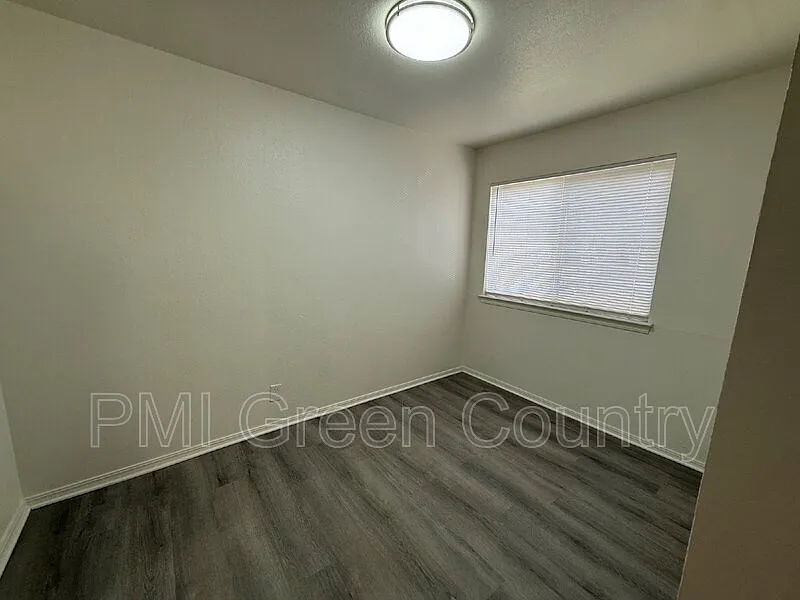 2 bed, 2.0 bath, 1100 sqft, $995 — Photo 3