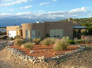 18 Las Brisas Ln, Placitas, NM 87043