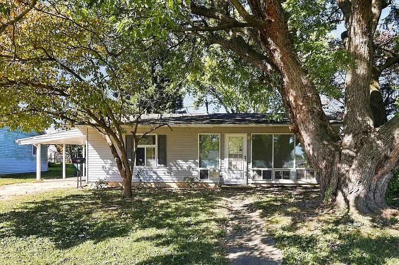 62 Hawley Ct