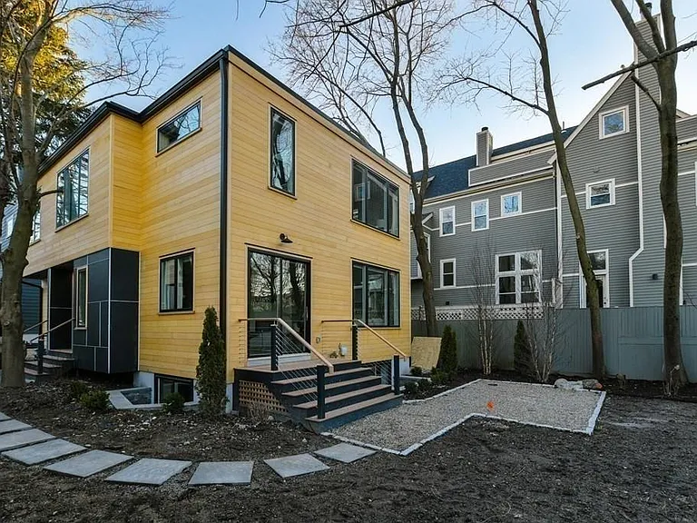 123 Walden St — Photo 36