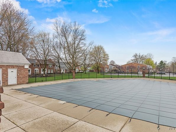 65 Guilford Ln APT 5, Amherst, NY 14221