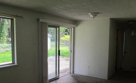 5th image of 14809 72nd Ave E