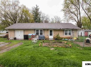 110 N 2nd St, San Jose, IL 62682
