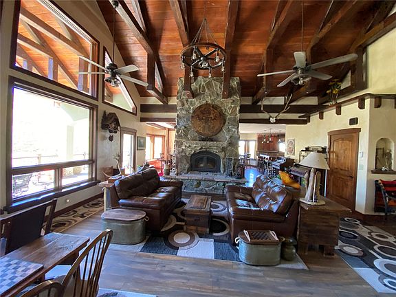 5th image of 1833 Yellowstone Creek Rd