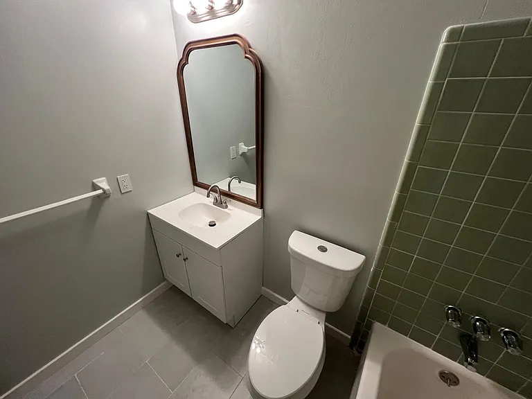 1512 W Winnemissett Ave — Photo 13