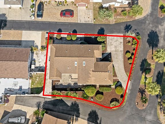 2nd image of 624 Cypress Ln.