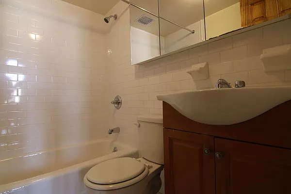 Rented by Guidance Realty Corp. | media 19