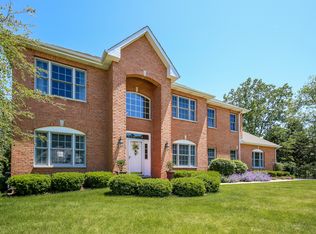 34959 N Oak Knoll Cir, Gurnee, IL 60031