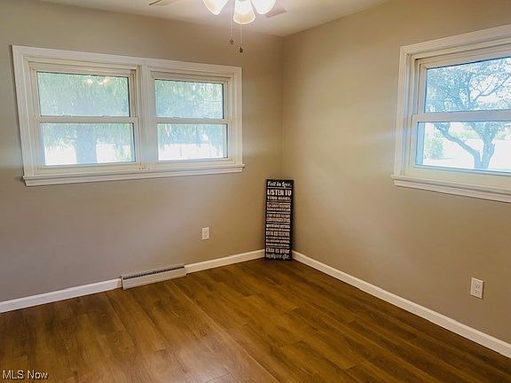5th image of 1327 Blueberry Hill Dr
