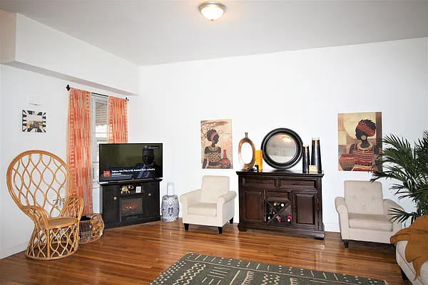 Rented by ONE ELEAZAR LLC | media 10