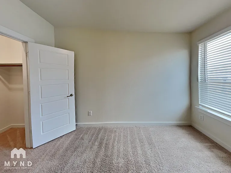 4725 Tanglewood Dr — Photo 18
