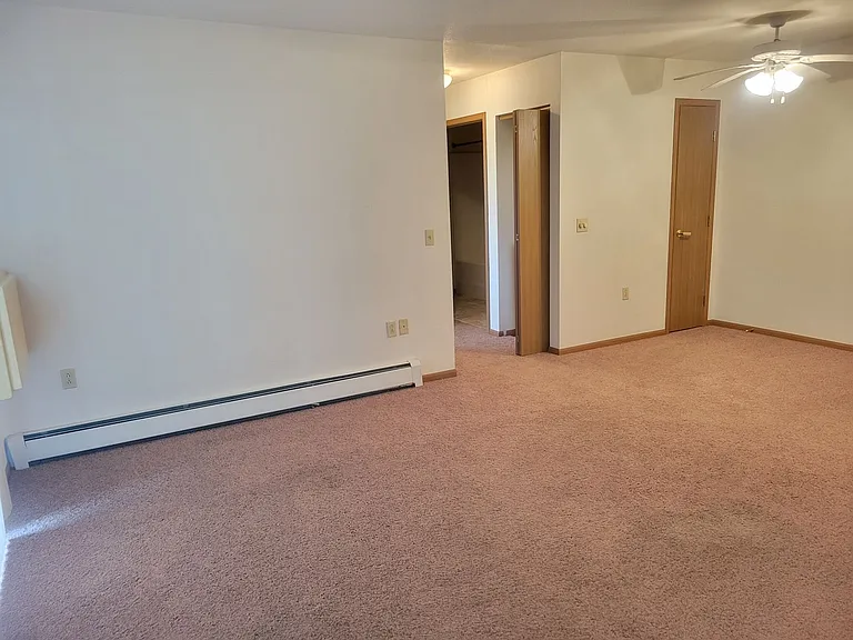 1100 Adams St — Photo 9