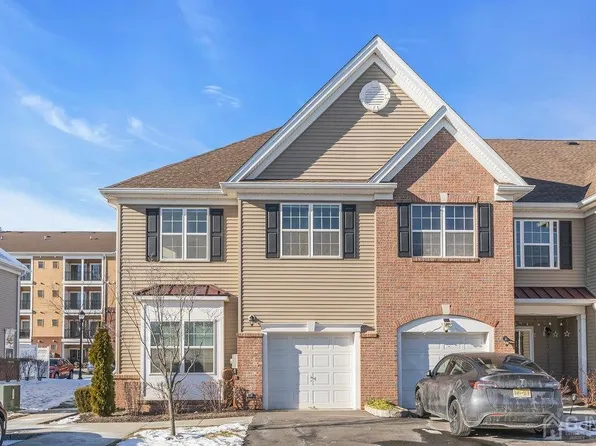 32 Campbell St, South Plainfield, NJ 07080