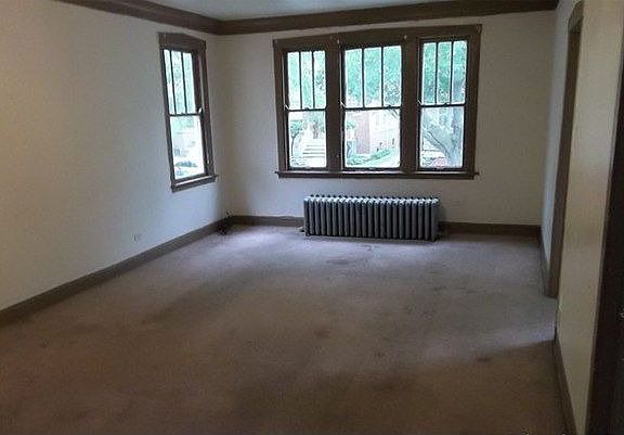 2nd image of 8433 S Essex Ave