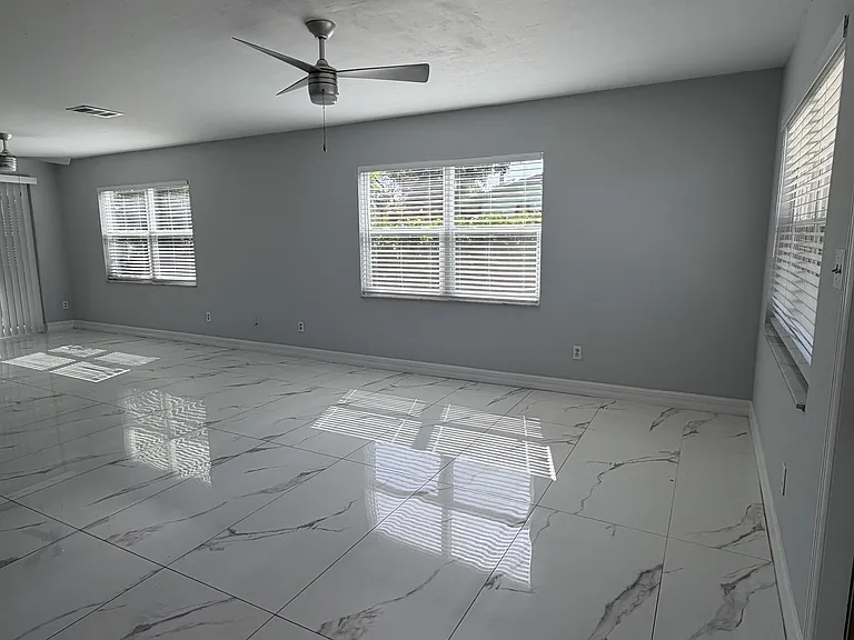 10280 Carolina St #1 — Photo 2