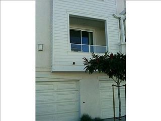 4th image of 775 Harbor Cliff Way Unit 150