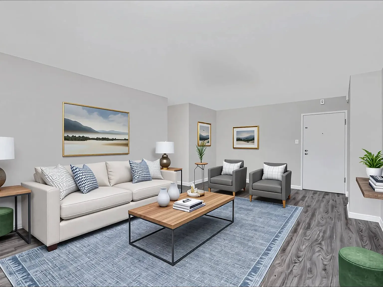 The Warwick Apartments — Photo 1