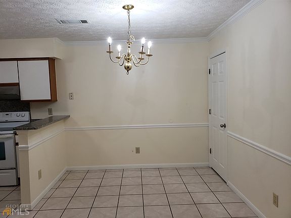 2nd image of 105 Wildwood Ct