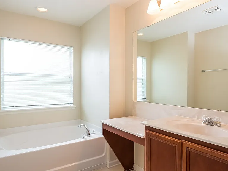 150 Bedstone Dr — Photo 13