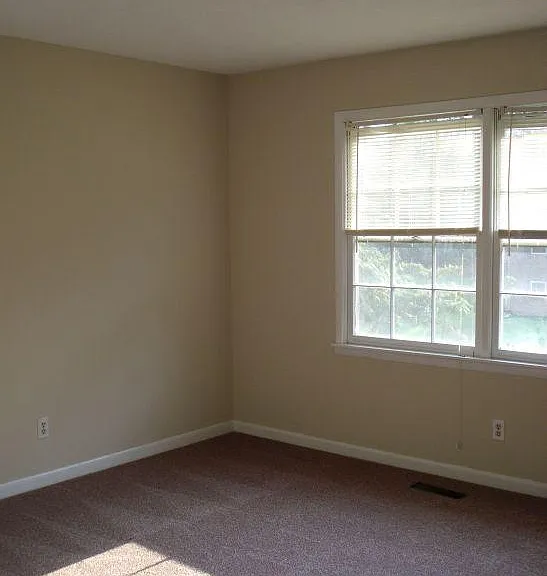 5729 Etta Dr — Photo 5