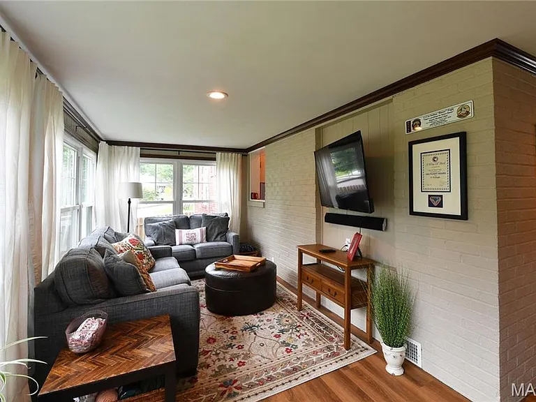 342 Greenleaf Dr — Photo 22
