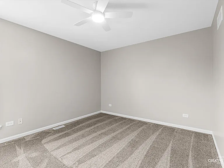 2225 Carpenter Ave — Photo 14
