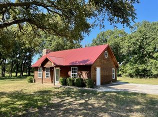 1303 E Cheadle Rd, Tishomingo, OK 73460