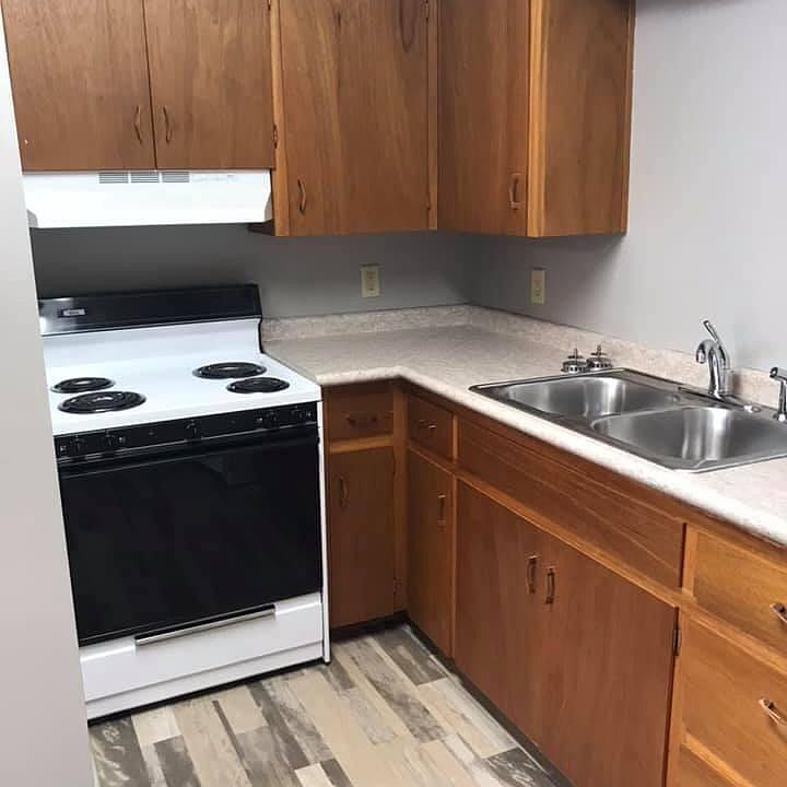1st image of 6 S Sheakley Ave APT 1