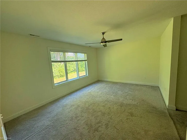 1361 Slate Ct — Photo 7