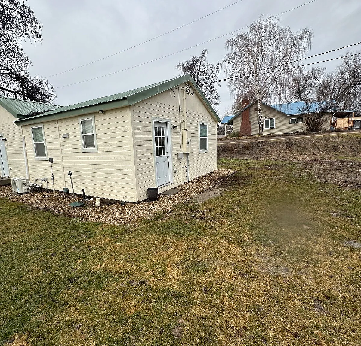 2 bed, 1.0 bath, 660 sqft, $1,625 — Photo 3