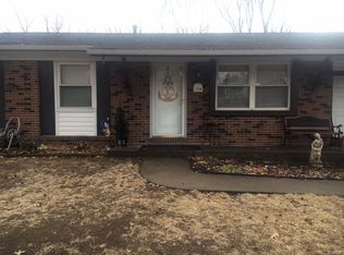 2544 Bolton St, Saint Charles, MO 63301