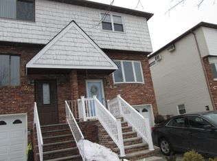 24 Evans St, Staten Island, NY 10314