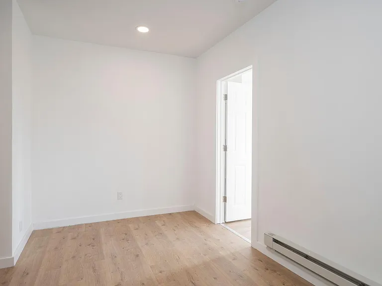 1617 Harrison St — Photo 20