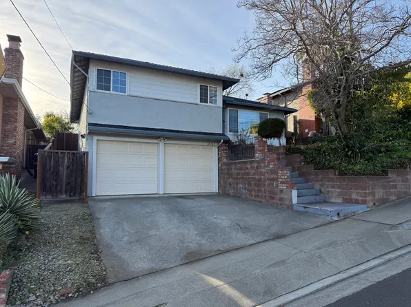 18345 Carlwyn Dr, Castro Valley, CA 94546