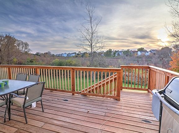 4th image of 872 Deer Path Dr