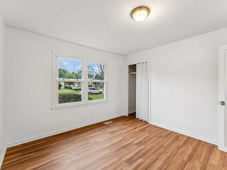 417 Price Dr — Photo 28