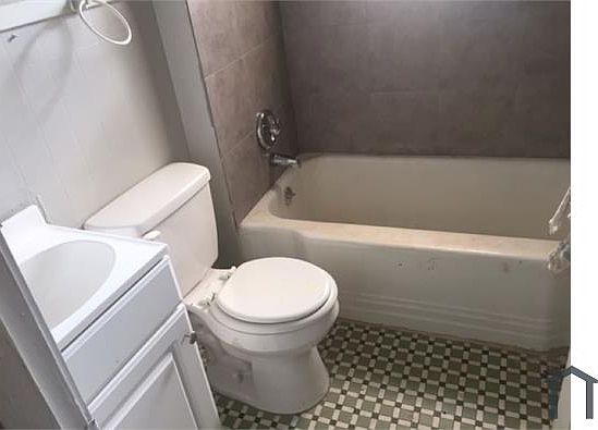 5th image of 248 Olive St