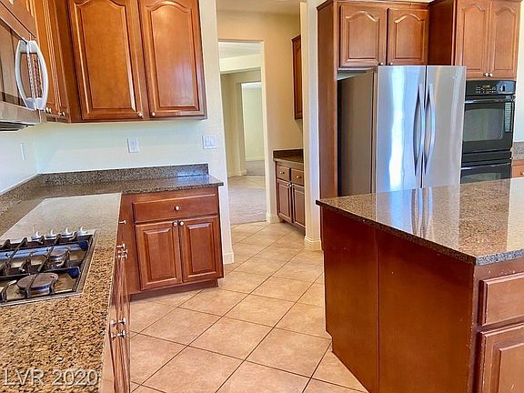 5th image of 2425 Mountain Rail Dr #0