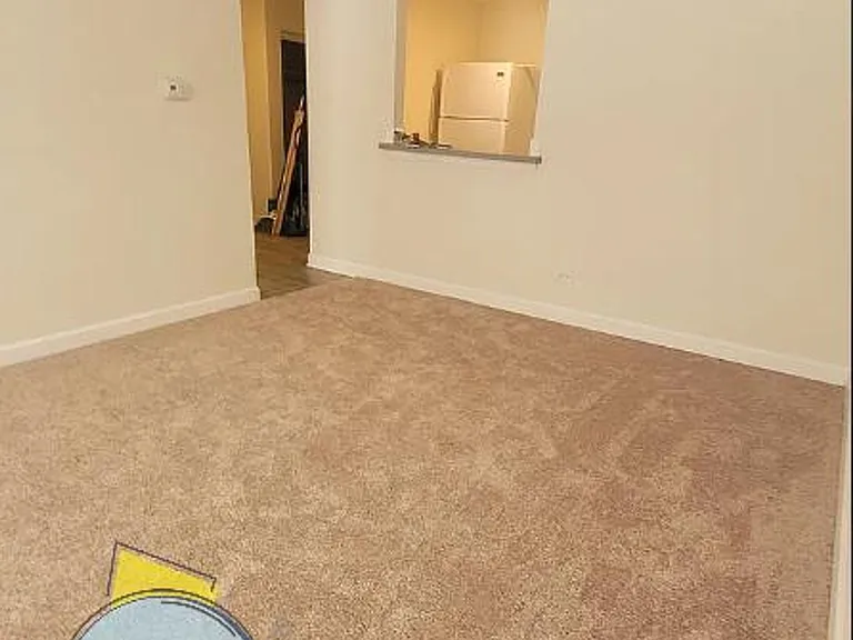 1039 College - apartments and offices for rent — Photo 16