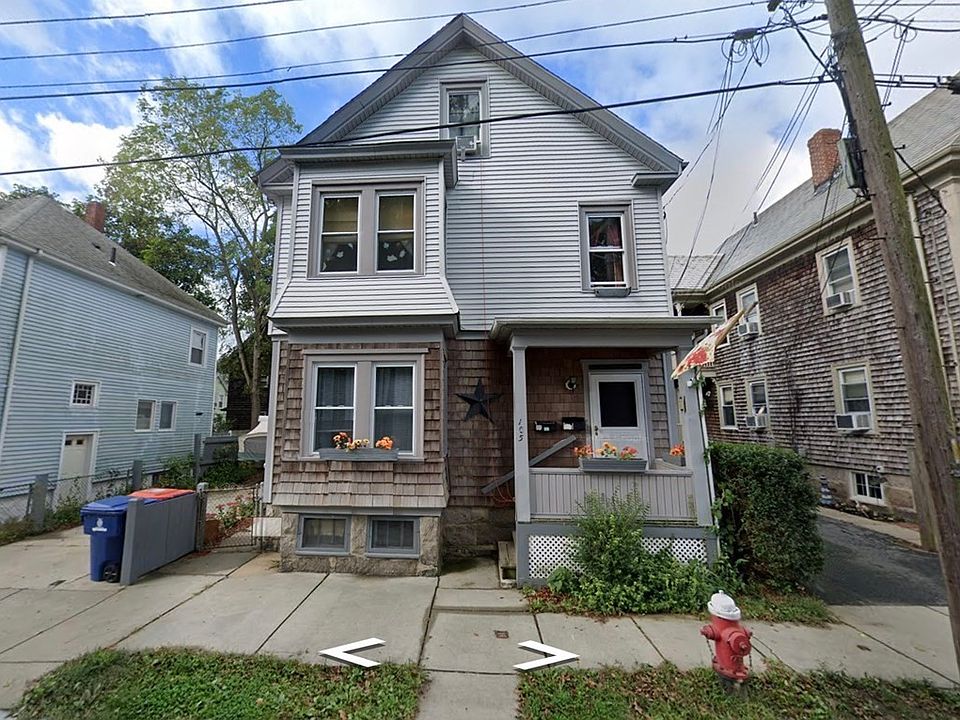 2nd image of 105 Pierce St