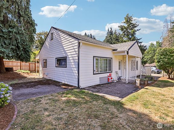 3rd image of 18605 NE Cramer Road